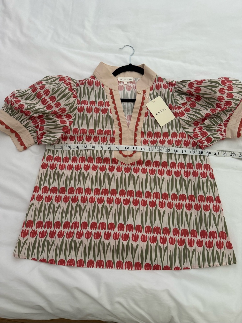 entro Floral Button-Up Blouse in Blush, Red and Green - Picture 4 of 6